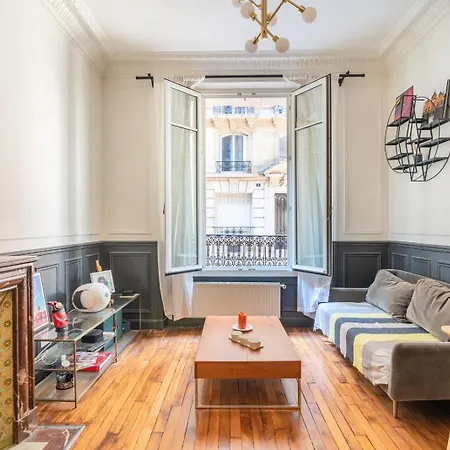 Charming And Cosy Near Montmartre And Stade De France Apartment *